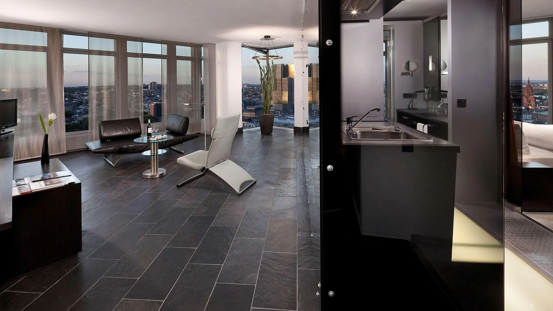 Innside By Melia Frankfurt Eurotheum Frankfurt am Main