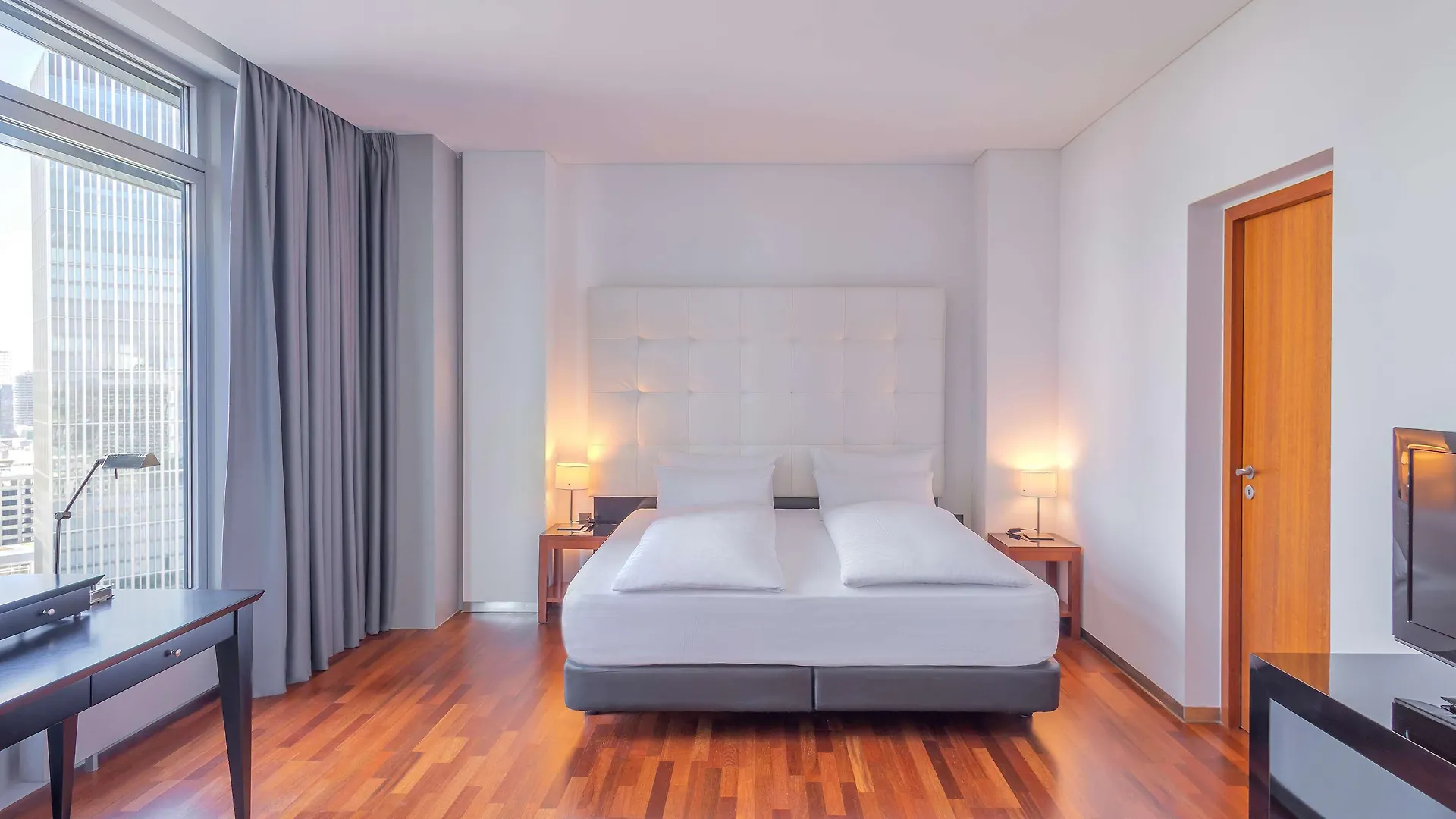 Innside By Melia Frankfurt Eurotheum Frankfurt am Main Hotel