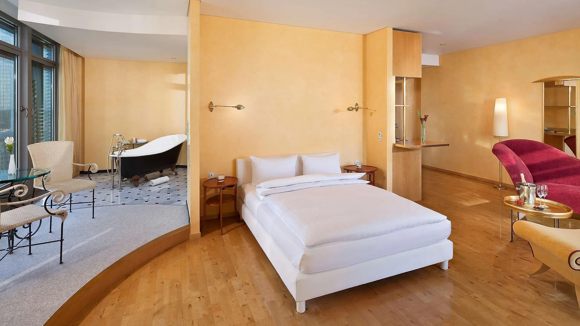 Innside By Melia Frankfurt Eurotheum Frankfurt am Main Hotel